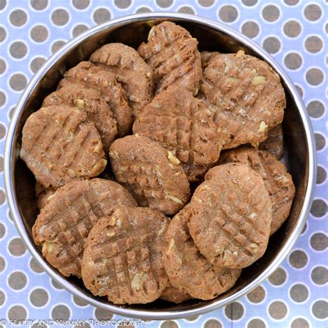 peanut butter dog cookies-0575 - Happy and YummyHappy and Yummy