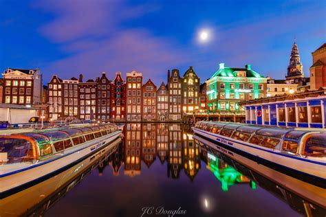 Damrak, Amsterdam, Netherlands