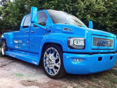 GMC Topkick crew cab dually.. | Hummer truck, Kodiak truck, Big trucks