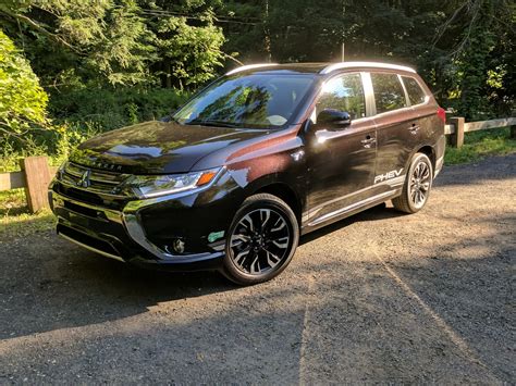 2018 Mitsubishi Outlander PHEV Review, Ratings, Specs, Prices, and ...