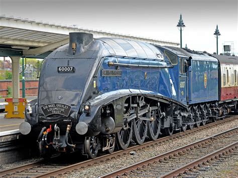 One of Britain's fastest ever steam engines takes hundreds of tourists ...