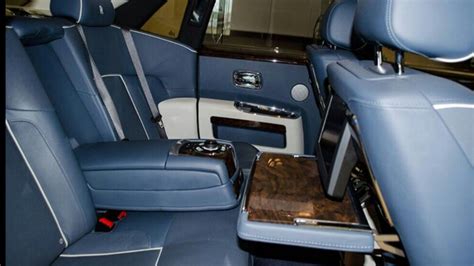 Rolls-Royce fleet blue color Car Interior, Rolls Royce, Fleet, Car ...