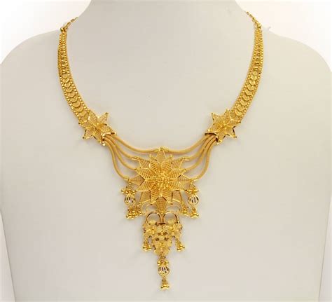 Sale news and Shopping details: Kerala Necklace Designs