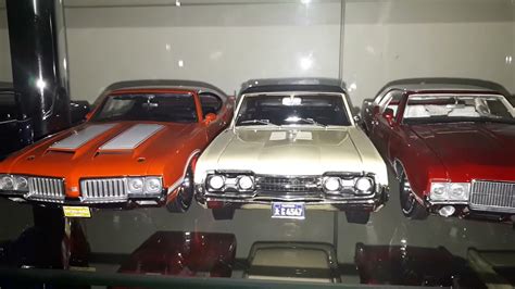 1:18 Scale Diecast Model Cars American Classics - YouTube