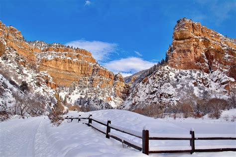 Hanging Lake Trail: How NOT to Hike It During the Winter