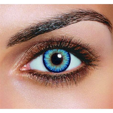 How to Choose Blue Colored Contacts