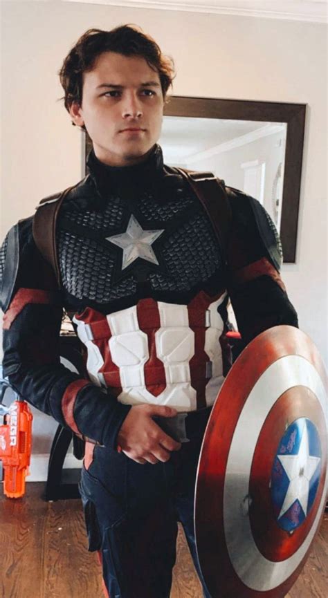 Captain America #cosplay | Captain america, Superhero, Captain