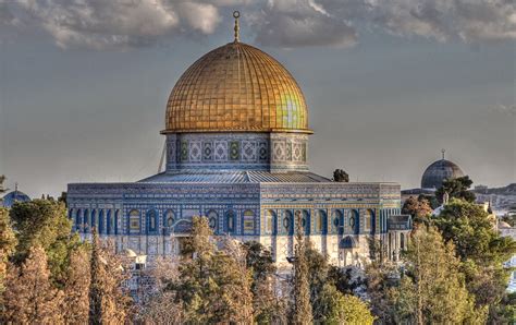 The Dome of the Rock & Al-Aqsa Mosque | HDR creme