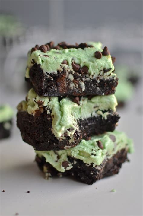 Yammie's Noshery: Mint Chocolate Chip Brownies