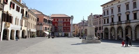 Online travel guide to Rovigo