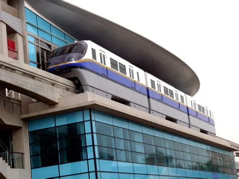 Dubai Metro Station stock photo. Image of monorail, rail - 10521682