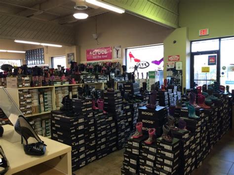 Factory Shoe Outlet - Opening Hours - 2394 Fairview St, Burlington, ON