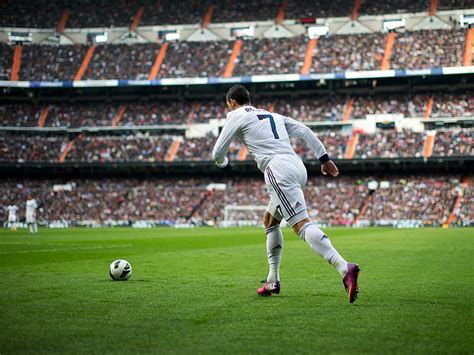 HD wallpaper: Cristiano Ronaldo Free Kick Widescreen, celebrity ...