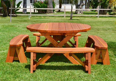 Round Wood Picnic Table with Wheels | Forever Redwood