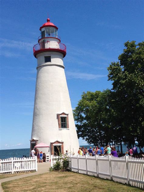 Lake Erie lighthouse tour: Explore beacons at Marblehead, Lorain ...