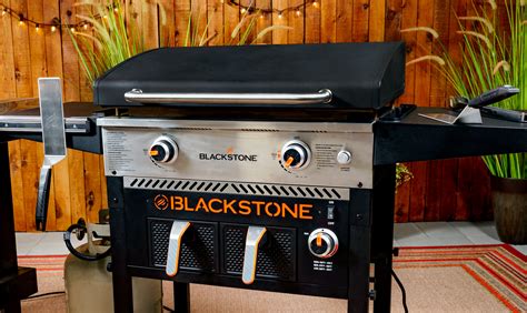 Blackstone 2-Burner 28" Griddle Combo with Air Fryer and Hood ...