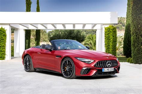 The 2023 Mercedes-AMG SL Debuts With AMG Styling, Sporty Interior, And ...