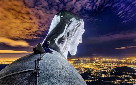 How to climb to the top of the statue of Christ the Redeemer in Rio de ...