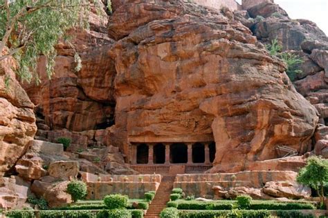 Visit Badami Caves Temples In Karnataka For Breathtaking Views And ...