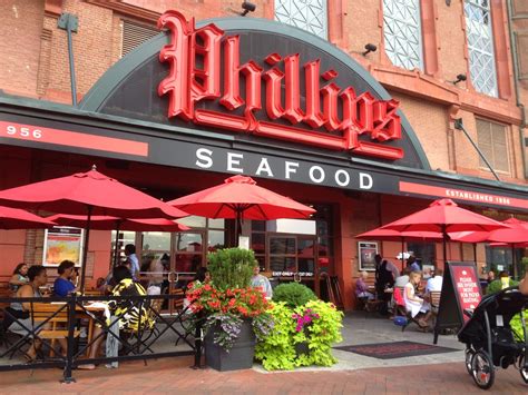 The Gluten & Dairy-Free Review Blog: Phillips Seafood Review