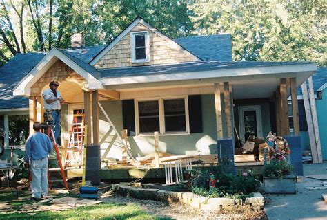 * Remodelaholic *: Home Exterior Facelift; Adding a Porch!