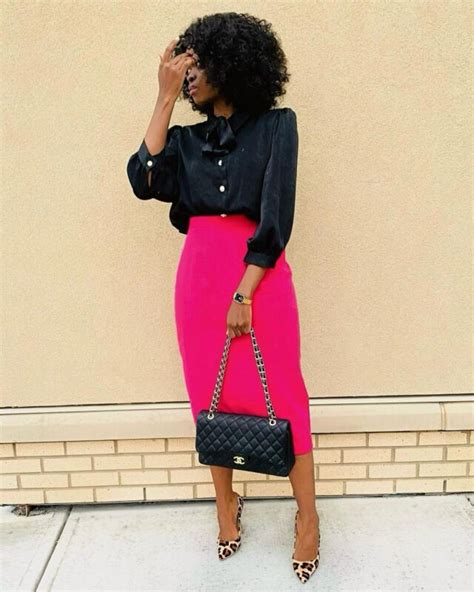 22 Knee Length Skirt Outfit Ideas with Styling Tips