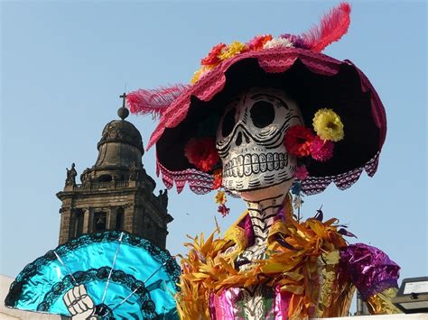 What is Dia de los Muertos? - Day of the Dead Facts