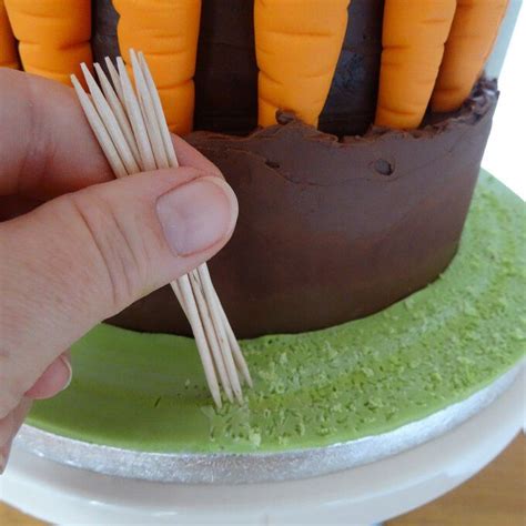 How to Make a Carrot Fault Line Cake | Hobbycraft UK in 2022 | Easter ...