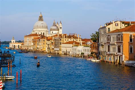 Venice: Gondola Serenade on the Grand Canal with Mask | GetYourGuide