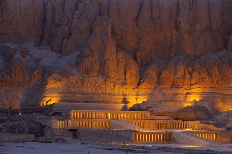 Temple of Hatshepsut glowing at sunset, c. 1470 BCE, 18th Dynasty, New ...