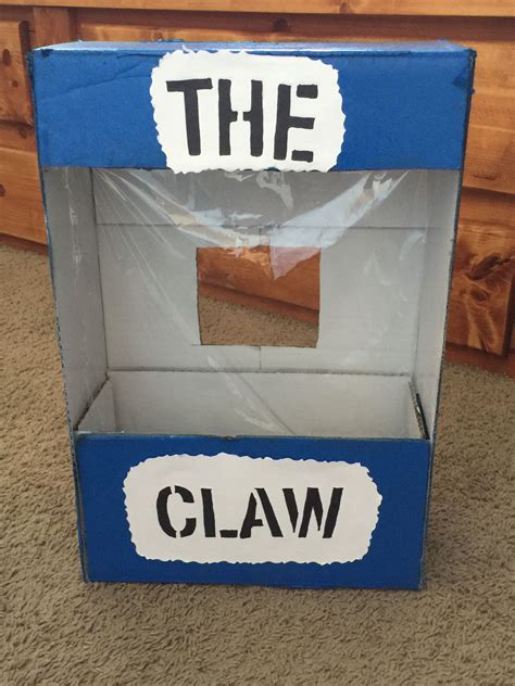 My very own DIY claw machine took me like 30 mins simple, fun, and EASY ...