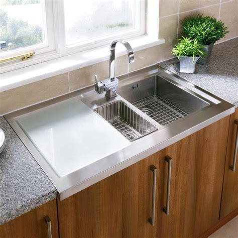 Undermount Stainless Steel Kitchen Sink Constructed for Modern Dish ...