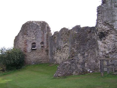 Denbigh Castle, Wales, April 2010 | Castle, Northern europe, England