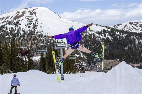 Best Skiing in Denver: Top Mountains & Ski Resorts Near Denver - Thrillist