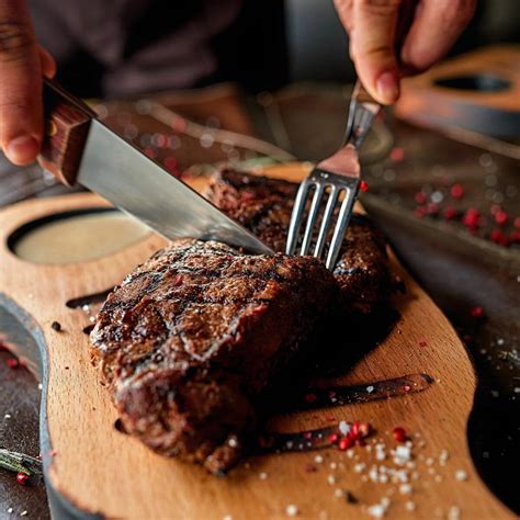 Copycat Texas Roadhouse Steak (and Seasoning)