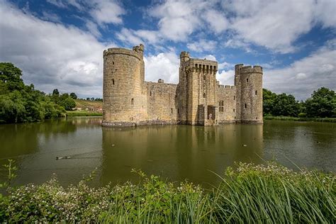 Seven things you probably didn’t know about life in medieval castles ...