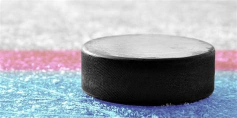 What is the Size of a Hockey Puck? (Dimensions Showed)