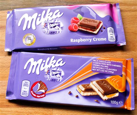 Milka Chocolate Bars - Milka Erdbeer/Strawberry Chocolate Bar Review ...