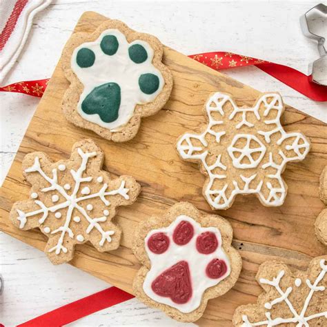 Christmas Dog Treats Recipe - Spoiled Hounds