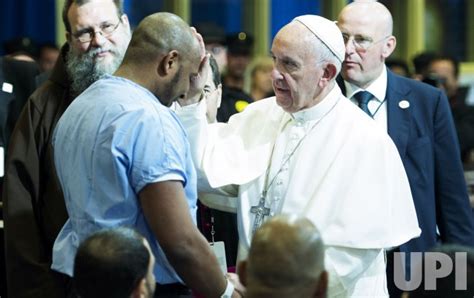 Photo: Pope Francis blesses inmates at Curran-Fromhold Correctional ...