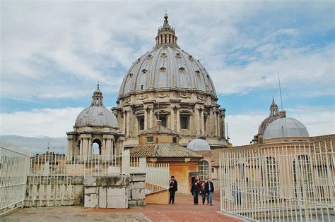 St. Peter's Basilica Entrances | How to Enter the Church