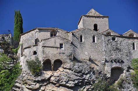 Vaison-La-Romaine Whispers History Around Every Ancient Corner ...