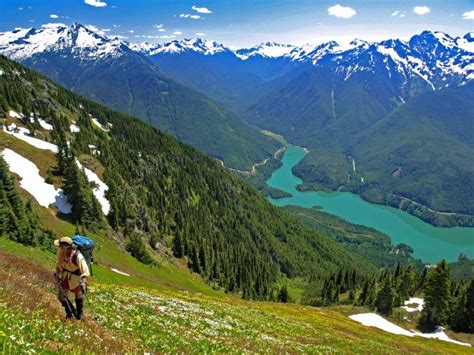 The Best Hikes in North Cascades National Park – AdventuresNW