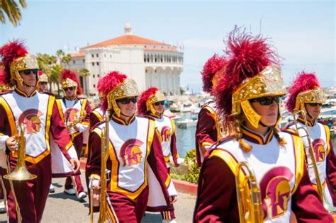 Trojan Marching Band sets sail for its annual Catalina jaunt - USC News