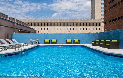 Holiday Inn Express Nashville Downtown Conf Ctr, an IHG Hotel Pool ...