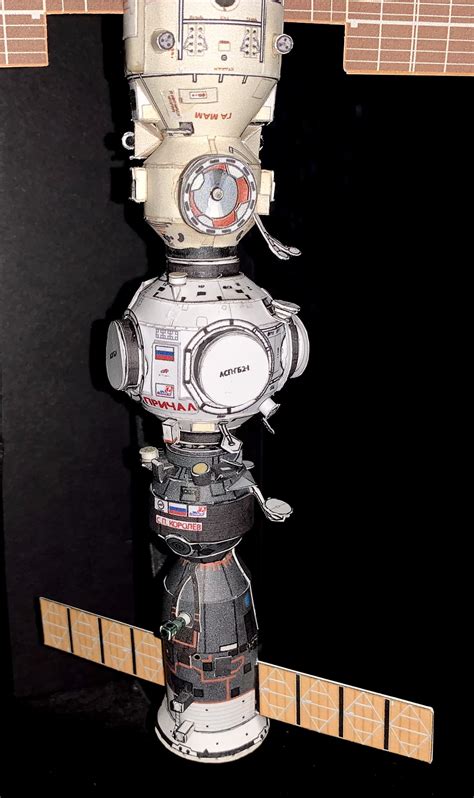 Soyuz MS-21 “Korolyov” – AXM Paper Space Scale Models.com