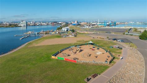 Cardiff Bay Barrage • Perfect for a relaxing stroll or bike ride ...