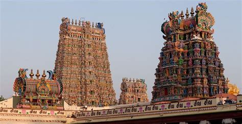 Meenakshi Amman Temple Madurai - History, Architecture, Timings