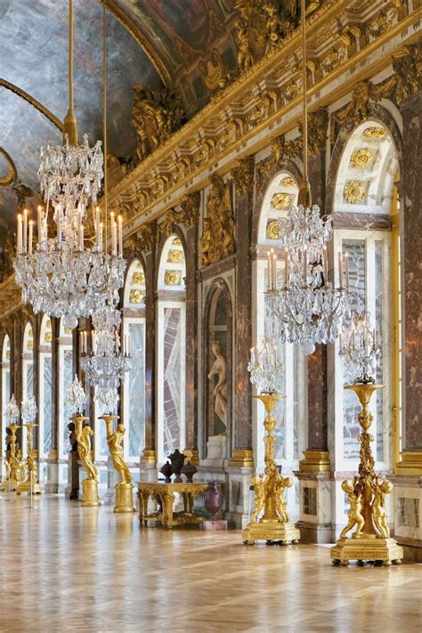 Hall of Mirrors at the Château de Versailles - Paris with Landen in ...