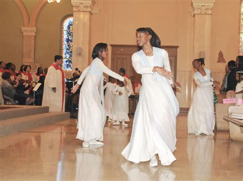 Praise Dancers | Holy Spirit Catholic Church | Cleveland, Ohio